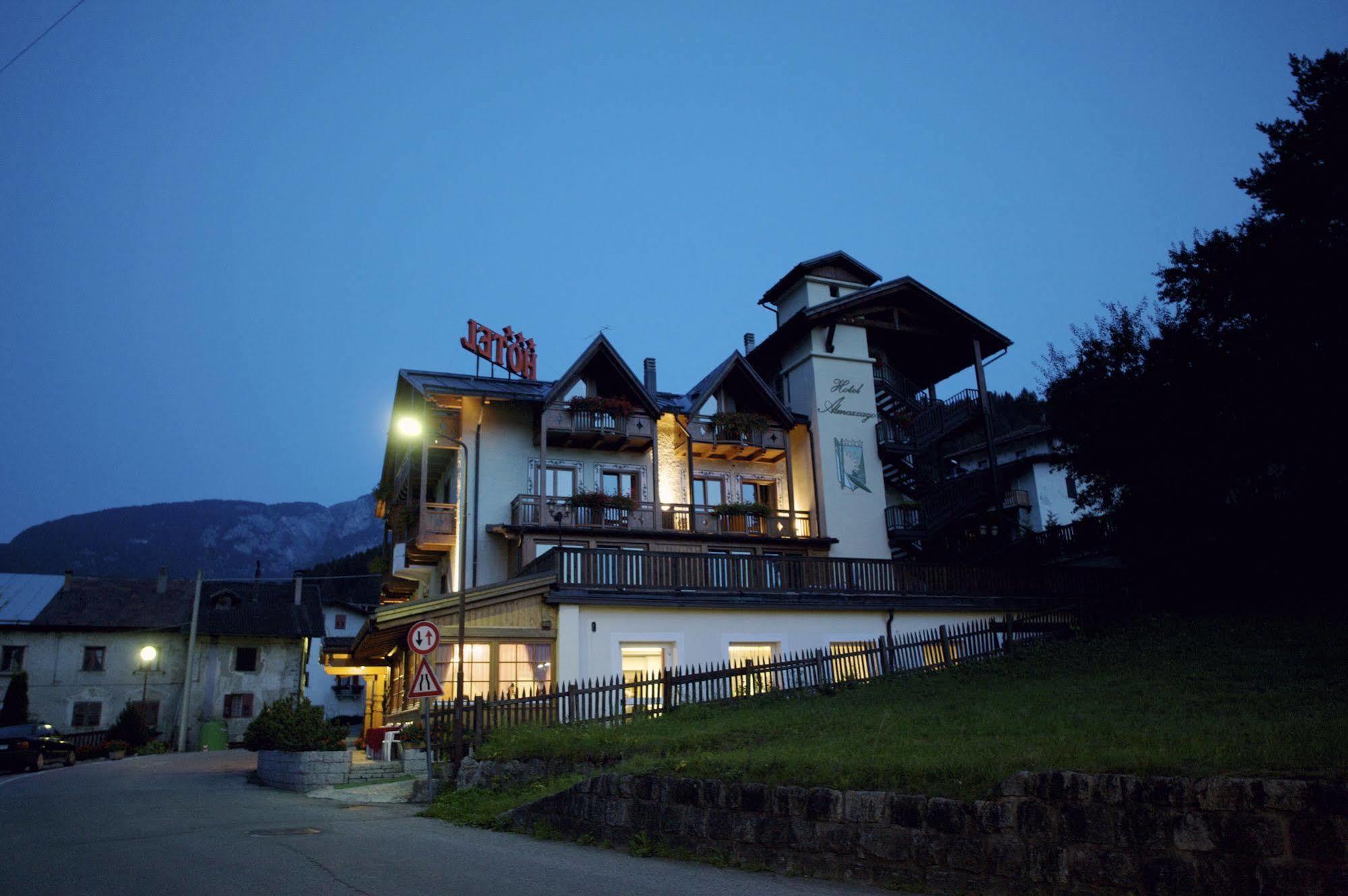 Hotel Almazzago Commezzadura Exterior foto